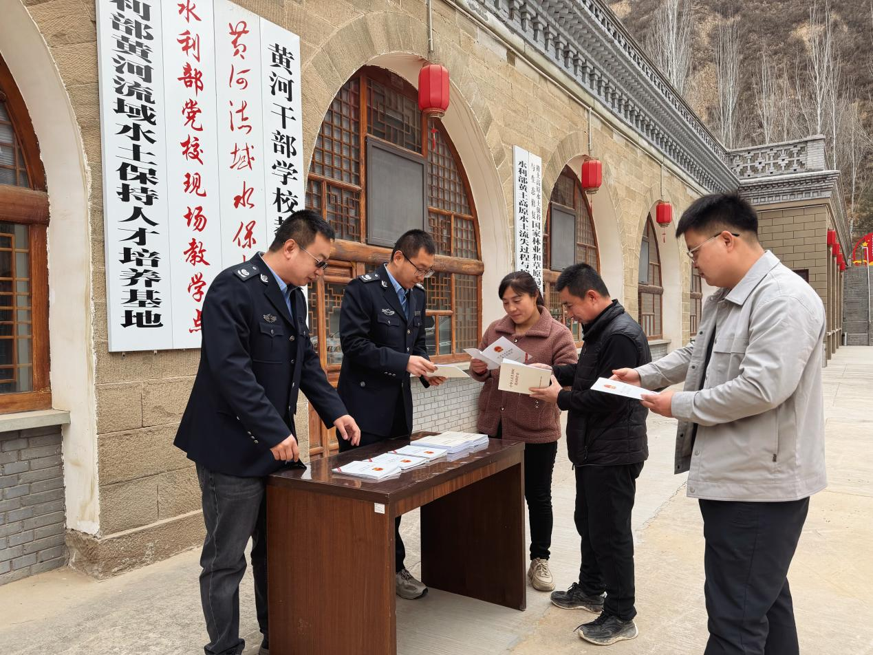 图片2.png 图片2.png