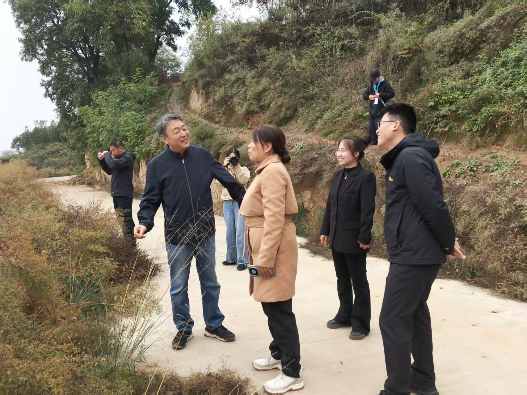 b6e0a5d6a6f54edb54fde24f908eb1d6.jpg b6e0a5d6a6f54edb54fde24f908eb1d6.jpg