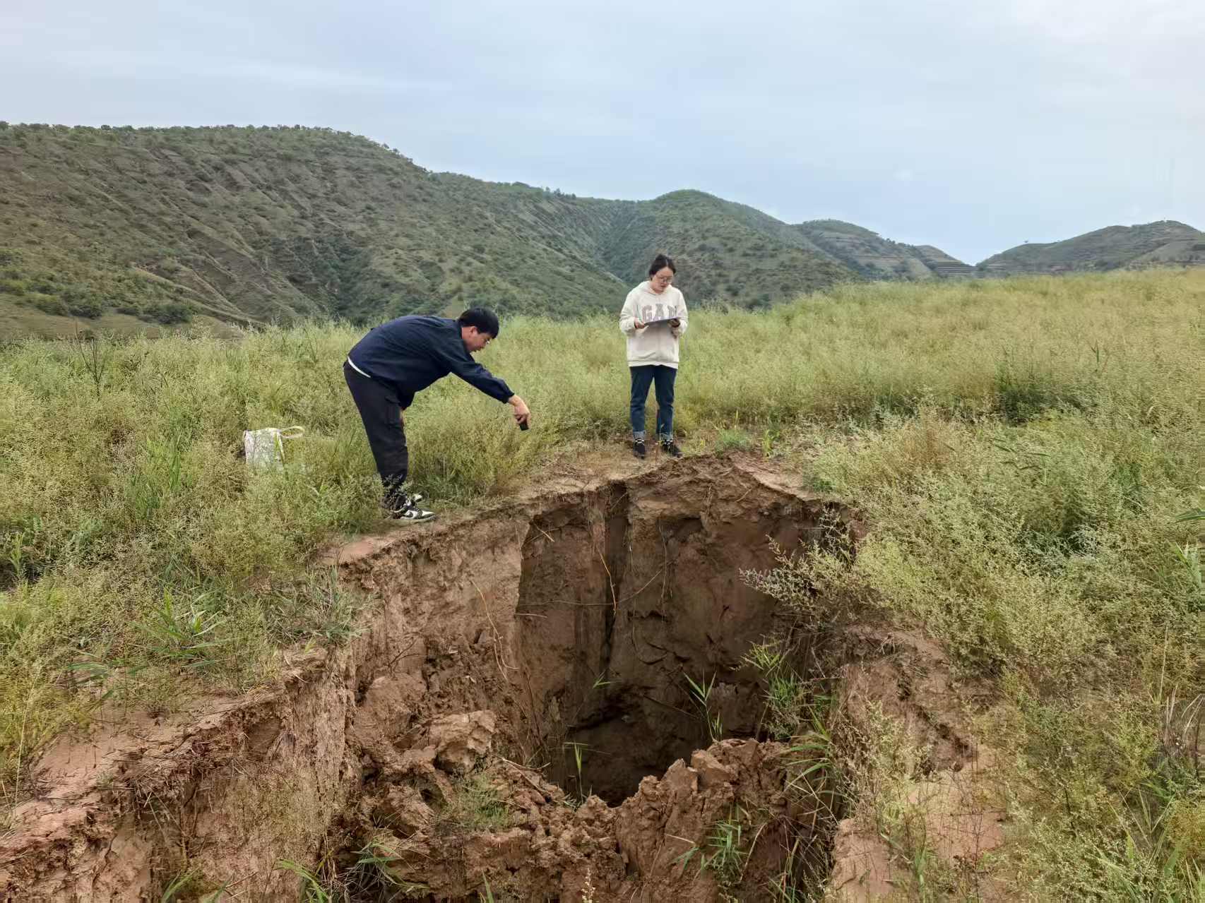梯田损毁调查.jpg 梯田损毁调查.jpg